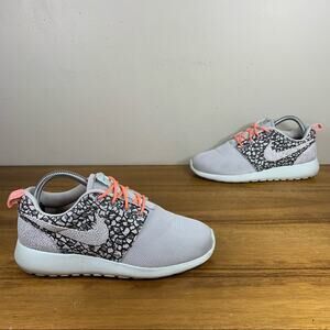 Nike Roshe One Plus Premium Platinum Womens Sneaker Size 7.5